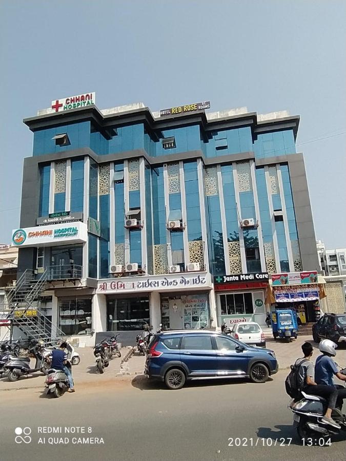 Hotel Red Rose Vadodara Dış mekan fotoğraf